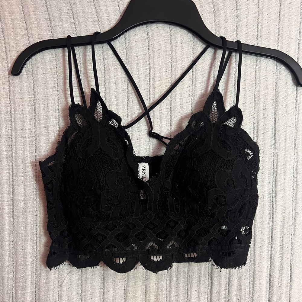 Zenana Outfitters Black Lace Bralette - Picture 1 of 5